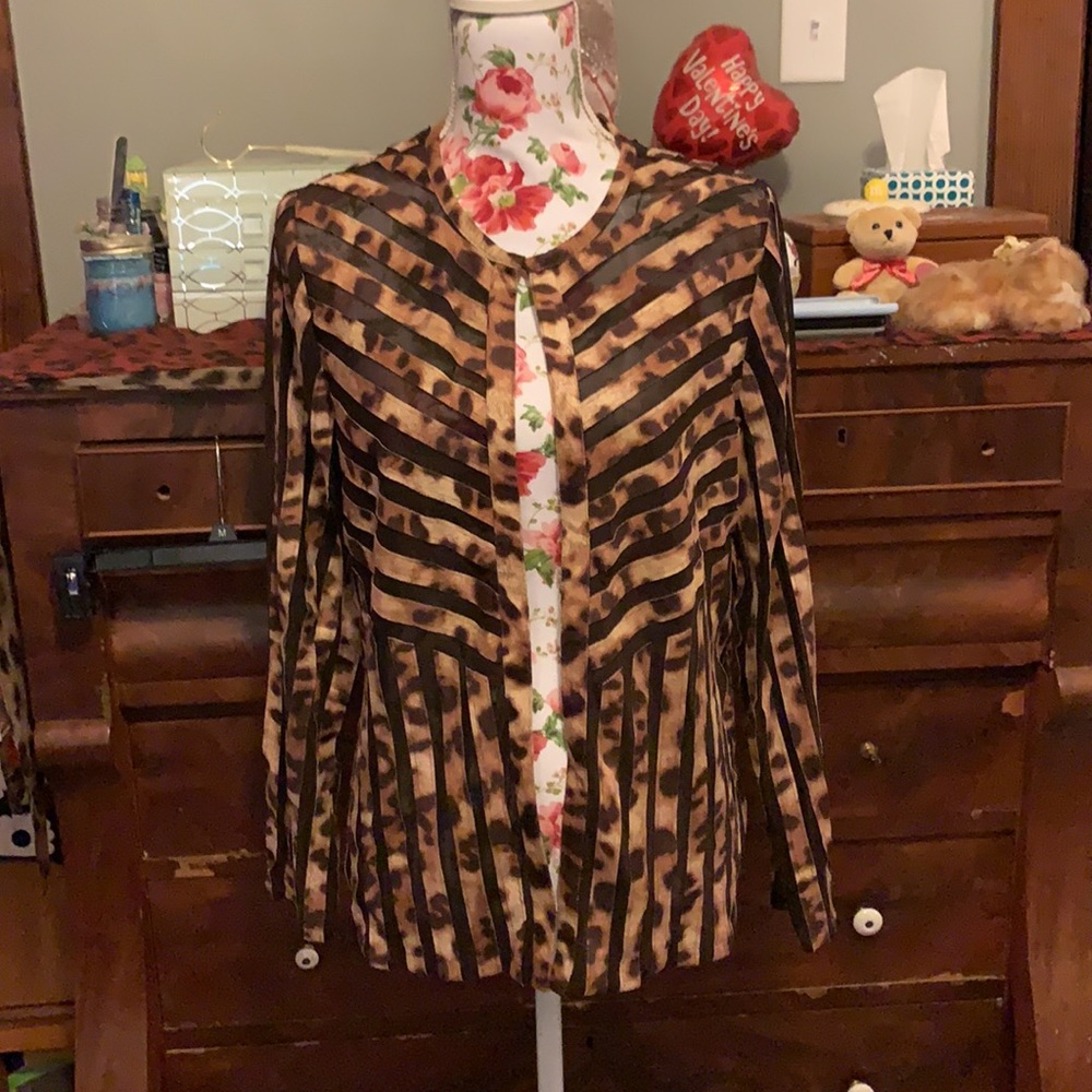 LIKE NEW/top/Chico’s travelers collection/size med